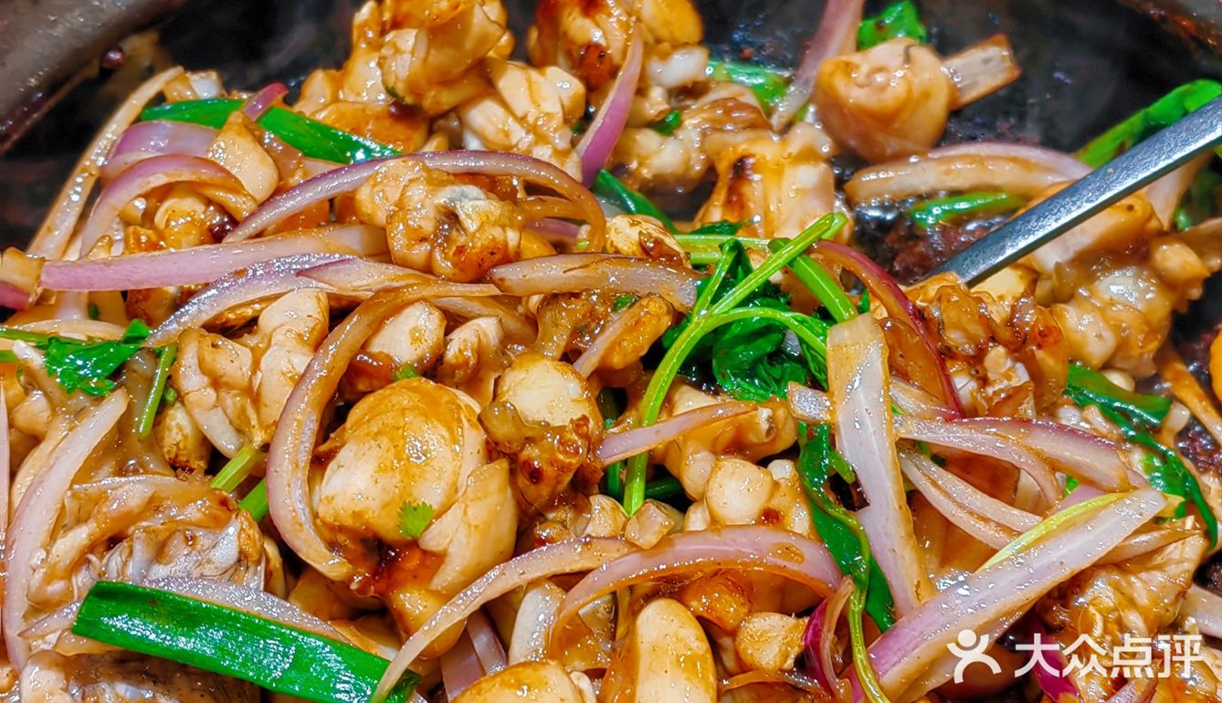 那一锅热气腾腾的啫啫煲令人再三回味