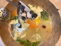 -抚仙湖野生菌石锅鱼(腾冲总店)