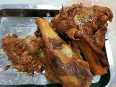 -荣吉招牌自助骨头锅(顾乡店)