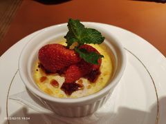 焦糖布丁-Golden Lily河内巴黎法越料理餐厅(建国西路店)