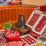 在金桥，吃到了地道的老北京铜锅涮肉