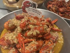 -巴厘龙虾·榜首油焖大虾(音乐学院·沿江酒馆店)