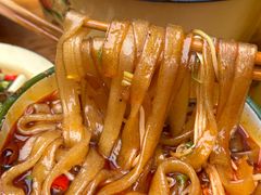 -拈签一笑黄牛肉辣卤串串