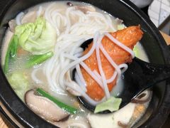 三鲜菇过桥米线-云味馆过桥米线(皇庭广场店)