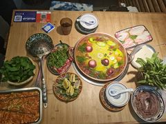 -洱火云南酸菜牛肉火锅(石景山当代商城店)