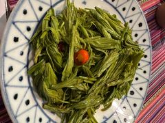 -香巴拉云南餐厅(华莱坞店)