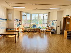 -红黄蓝幼儿园(颐东苑店)