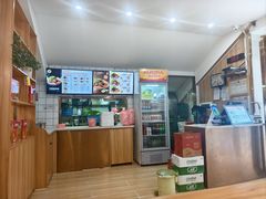 -爱民螺蛳粉(梧州国泰广场店)