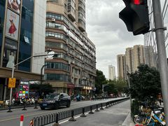 -Zsmart智尚酒店(上海北外滩四川北路东宝兴路地铁站店)