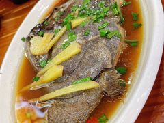 清蒸鸦片鱼头-台州老六海鲜面馆(上南总店)