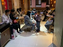 等位区-傣妹火锅(南京东路一店)