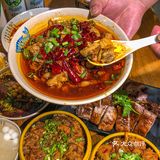 南京美食｜排队这么久就为吃一口冯三孃跷脚牛肉