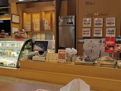门面-西村叔叔的店·面包·甜品·蛋糕(清河万象汇店)