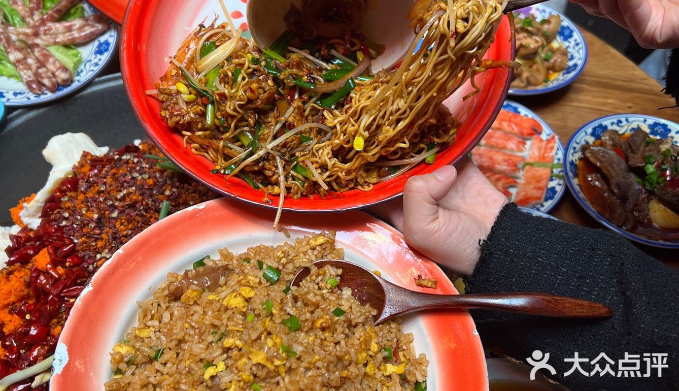 烧菜火锅你可以永远相信这家“后”起之秀‼️