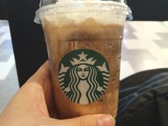 -星巴克(上海虹桥新天地二店)