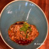 边走边吃