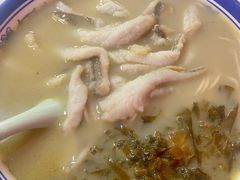 招牌黄鱼面-明呈黄鱼面馆(斜土路店)