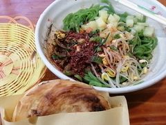 油泼面-手擀菠菜面(西康路店)