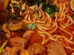 酸菜牛腩面-遇见小面(广州南站店)