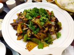 土豆片炒牛柳-很牛的馆子(西南交大店)