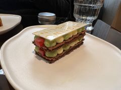 罗勒草莓拿破仑-LING 法式甜品(茂名北路店)