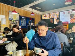 大堂-内蒙焖面大盆骨餐馆(山大路店)