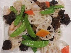 荷塘小炒-东方亚克西餐厅(西康路店)