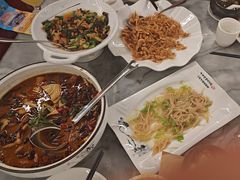 -蔼若春.传承三十年云南菜(金碧公园店)