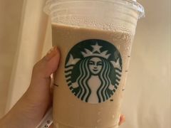 -星巴克(青岛李沧万达广场第二店)