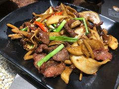 杂菌炒牛肉-潮十三潮汕砂锅粥(高新四路大都荟店)
