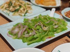 苦瓜炒洋葱-抱德·潮汕味(敦和店原惠城鱼仔)