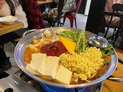 部队锅加芝士-富乐满韩国正宗炸鸡韩国料理(虹泉路店)