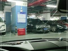 -梅赛德斯奔驰文化中心·停车场