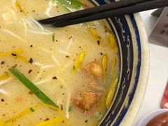 -新世界·过桥米线宴