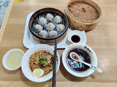 -张胜和小笼包(市府广场店)