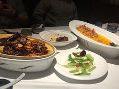 -八府香鸭·啫啫煲(华山路店)