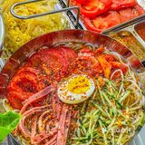 坐20站地铁来吃杭州这家东北烤肉！香晕了
