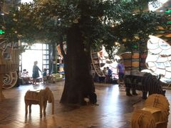 -钟书阁(松江泰晤士小镇店)