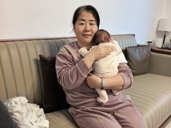 -鲸鱼妈妈月嫂/育婴师定制