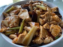 -何适山庄 ·可团建(水长城P2停车场店)