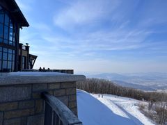 -中旅松花湖滑雪场