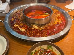 -巴隆门重庆老火锅(太湖路店)