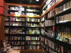 -西西弗书店&矢量咖啡(壹方购物中心店)
