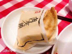 酥皮肉夹馍-西贝莜面村(上海百联西郊店)