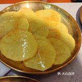 周末就是要和别的人一起吃肉肉呀