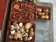 -草墩罗非鱼庄•野生菌•腊排骨(七星街上段店)