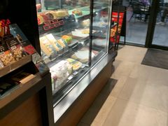 -星巴克(杭州湖滨银泰E区店)
