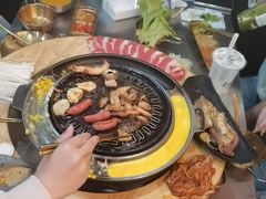 -胡悦里韩式烤肉(芝罘万达广场店)