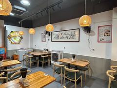 -裕兴记·蟹黄面馆养育巷精选店面馆