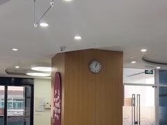 -雅悦齿科(顾村公园店)